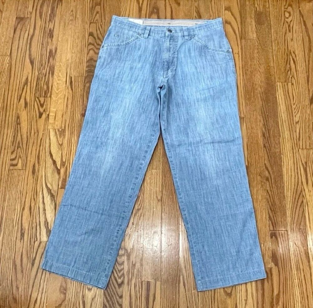 Hiltl Durango Light Blue Lightweight Jeans. Size 33.
